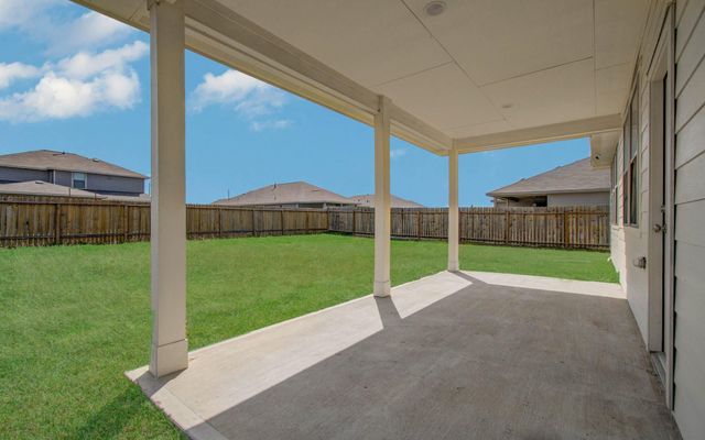 304 Morning Dove Trail, Sealy, TX 77474