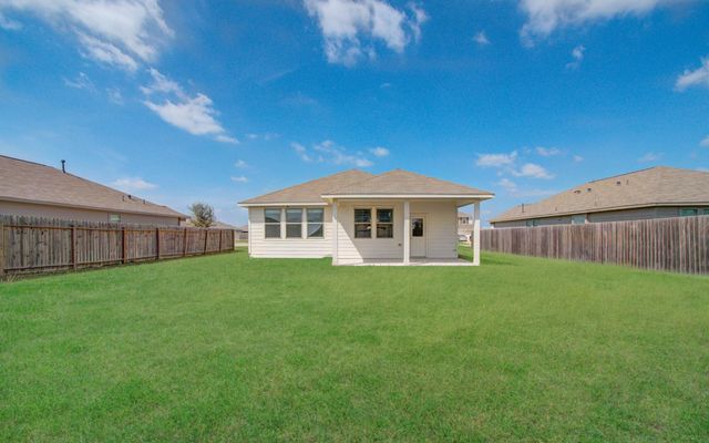 304 Morning Dove Trail, Sealy, TX 77474