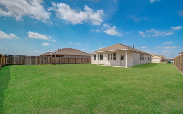 304 Morning Dove Trail, Sealy, TX 77474