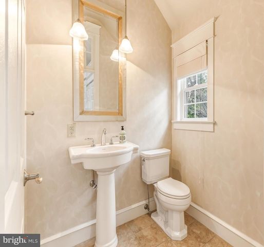 23 MCPHELIN AVE, Cherry Hill, NJ 08034