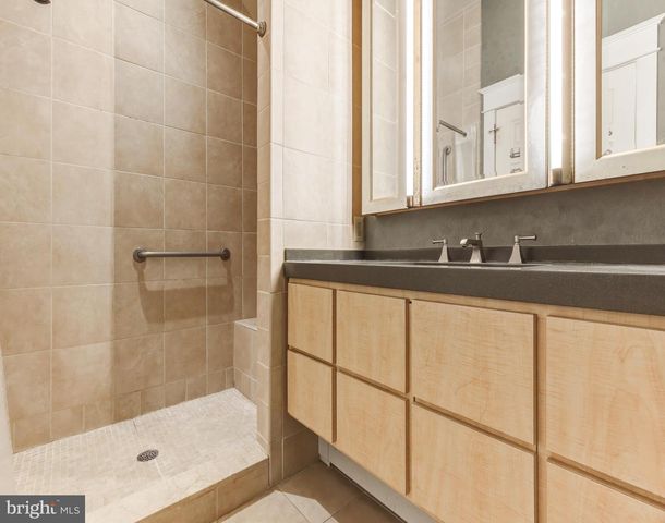 23 MCPHELIN AVE, Cherry Hill, NJ 08034