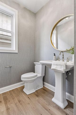 5829 Ewing Avenue S, Edina, MN 55410