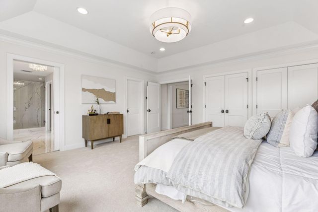 5829 Ewing Avenue S, Edina, MN 55410