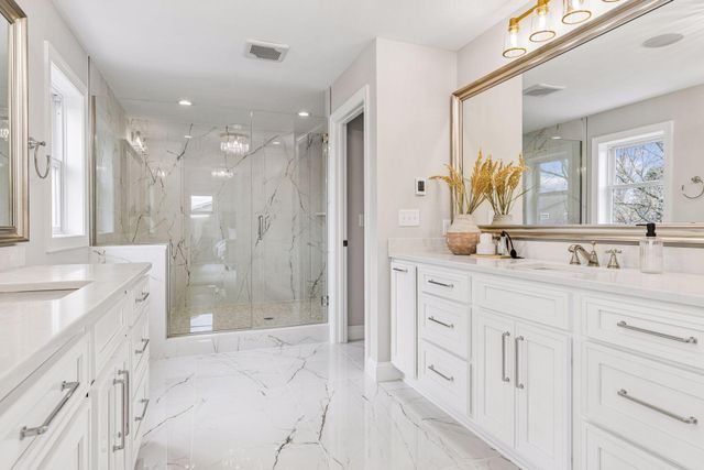 5829 Ewing Avenue S, Edina, MN 55410