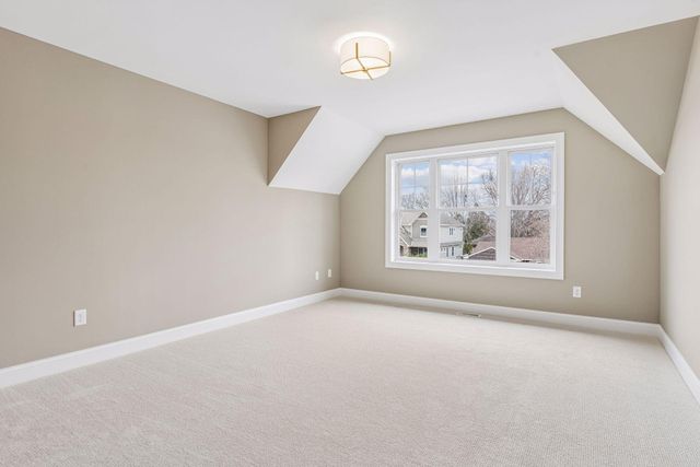 5829 Ewing Avenue S, Edina, MN 55410