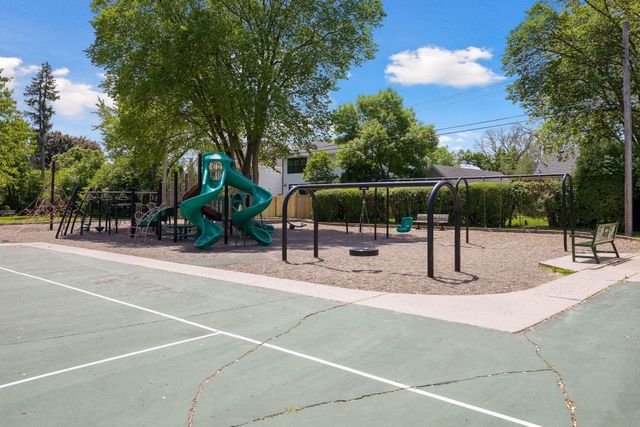 5829 Ewing Avenue S, Edina, MN 55410