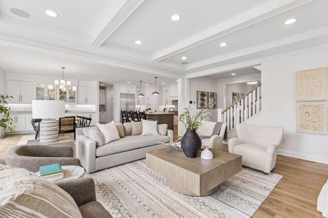 5829 Ewing Avenue S, Edina, MN 55410