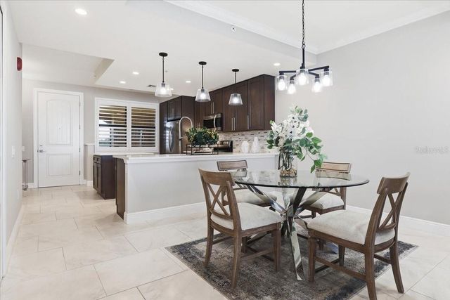 16300 COUNTY ROAD 455 404, Montverde, FL 34756