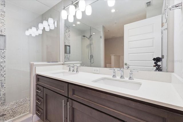 16300 COUNTY ROAD 455 404, Montverde, FL 34756