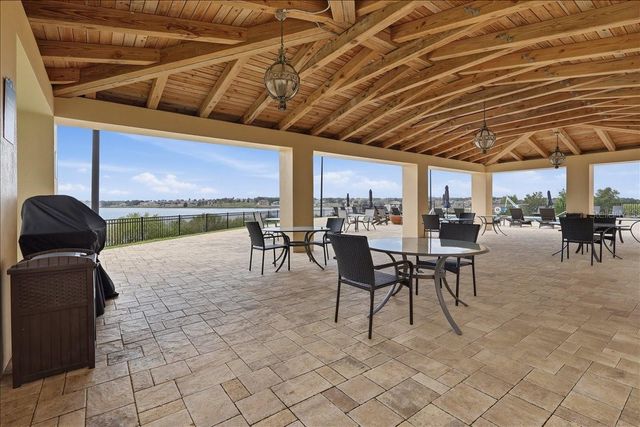 16300 COUNTY ROAD 455 404, Montverde, FL 34756