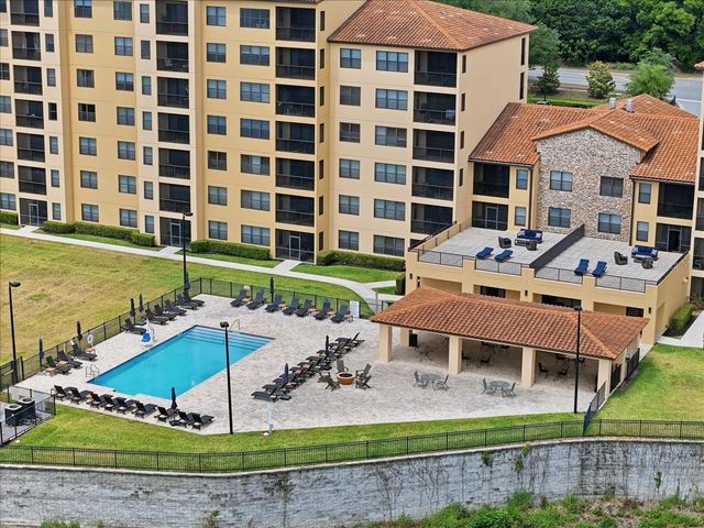 16300 COUNTY ROAD 455 404, Montverde, FL 34756