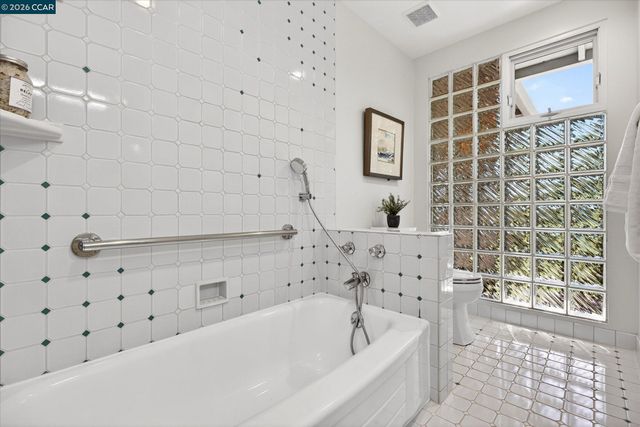 43 Monte Vista Rd, Orinda, CA 94563