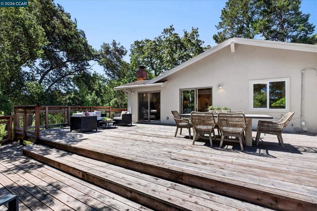 43 Monte Vista Rd, Orinda, CA 94563