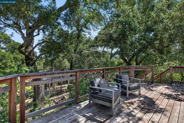 43 Monte Vista Rd, Orinda, CA 94563