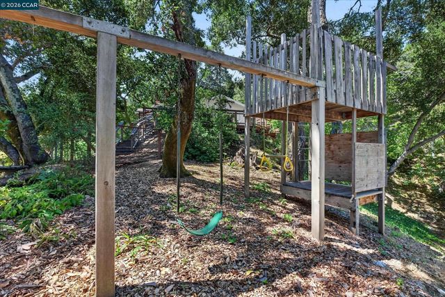 43 Monte Vista Rd, Orinda, CA 94563