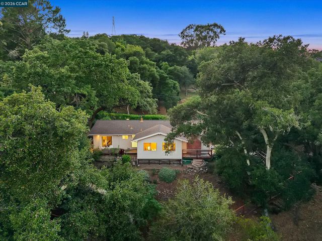 43 Monte Vista Rd, Orinda, CA 94563