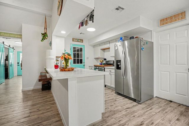5003 Meadow Lark Lane, Dickinson, TX 77539