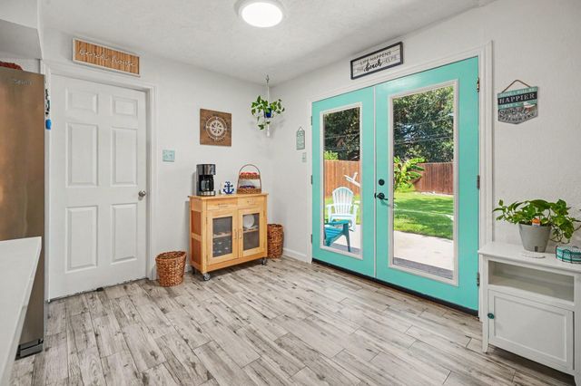 5003 Meadow Lark Lane, Dickinson, TX 77539