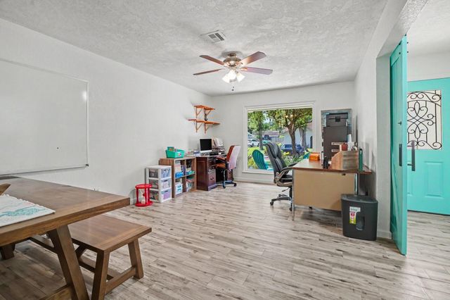 5003 Meadow Lark Lane, Dickinson, TX 77539