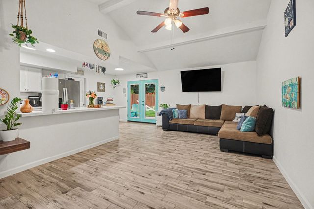 5003 Meadow Lark Lane, Dickinson, TX 77539