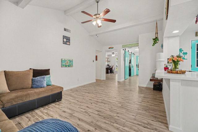 5003 Meadow Lark Lane, Dickinson, TX 77539
