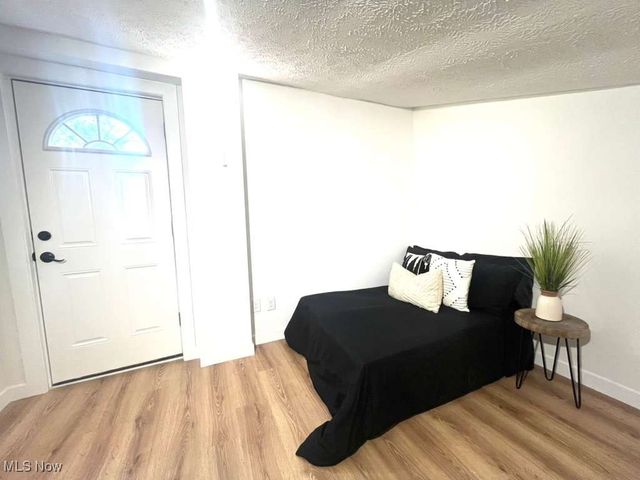 6909 Elton Avenue, Cleveland, OH 44102