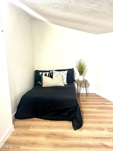 6909 Elton Avenue, Cleveland, OH 44102