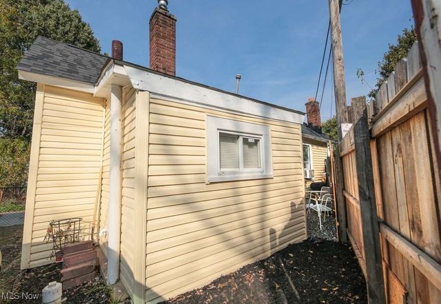 6909 Elton Avenue, Cleveland, OH 44102