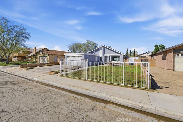 44727 Benald Street, Lancaster, CA 93535