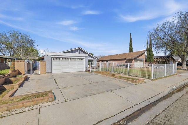 44727 Benald Street, Lancaster, CA 93535