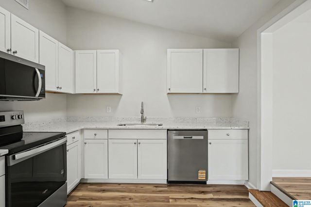 1725 3RD PLACE SW, Birmingham, AL 35211