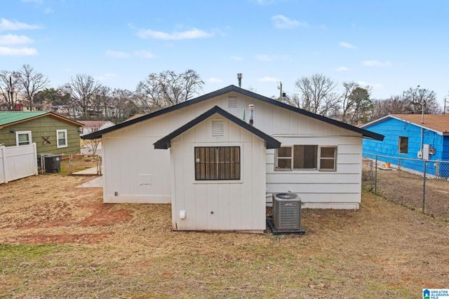 1725 3RD PLACE SW, Birmingham, AL 35211