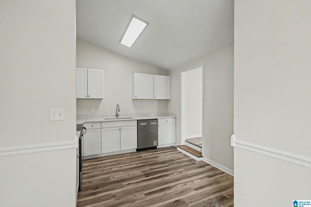 1725 3RD PLACE SW, Birmingham, AL 35211