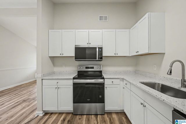 1725 3RD PLACE SW, Birmingham, AL 35211