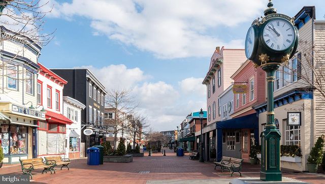 17 N 10TH ST, Del Haven, NJ 08251