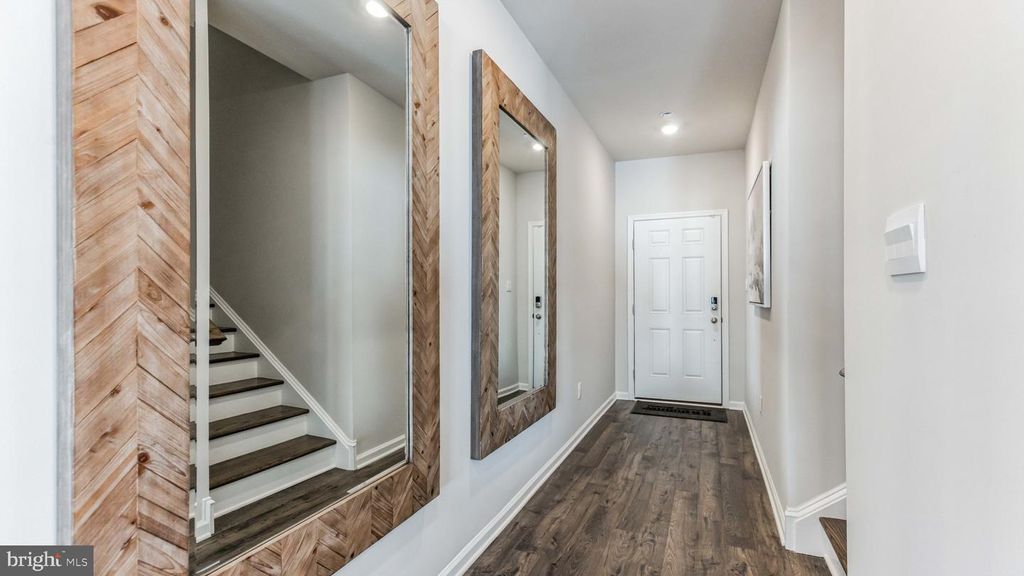 17 N 10TH STREET, Del Haven, NJ 08251