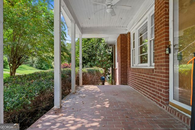 2592 Woodridge Drive, Decatur, GA 30033