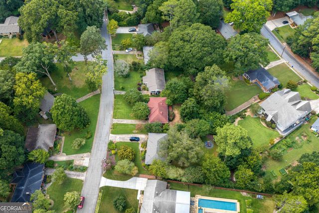 2592 Woodridge Drive, Decatur, GA 30033