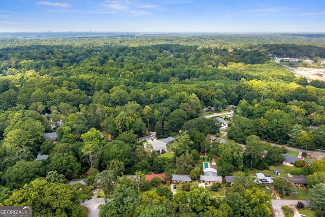 2592 Woodridge Drive, Decatur, GA 30033