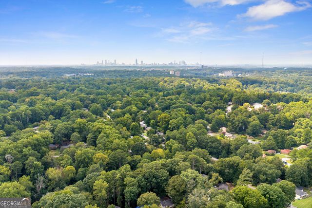 2592 Woodridge Drive, Decatur, GA 30033