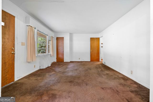 2592 Woodridge Drive, Decatur, GA 30033