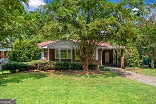 2592 Woodridge Drive, Decatur, GA 30033