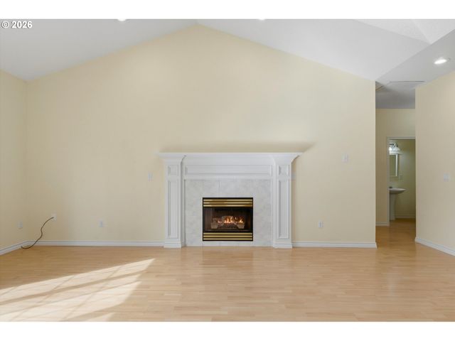 2415 N MAIN St, Newberg, OR 97132
