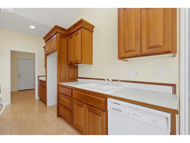 2415 N MAIN St, Newberg, OR 97132