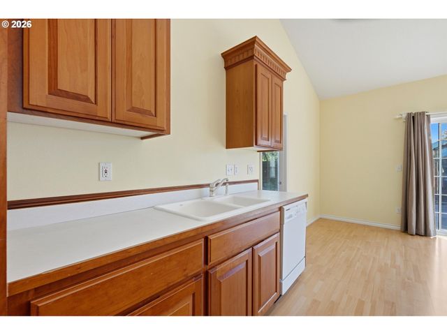 2415 N MAIN St, Newberg, OR 97132