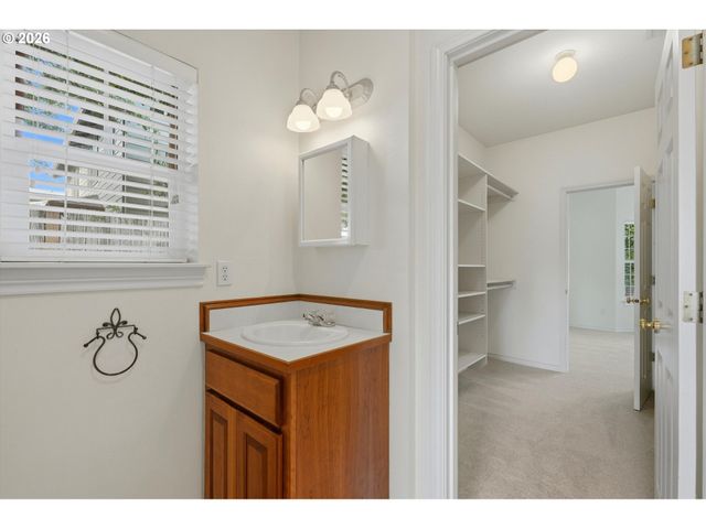2415 N MAIN St, Newberg, OR 97132