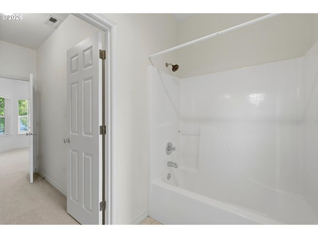 2415 N MAIN St, Newberg, OR 97132