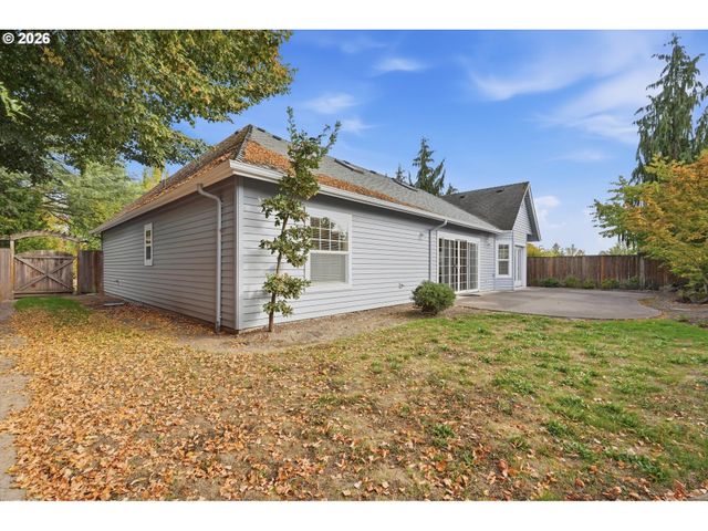 2415 N MAIN St, Newberg, OR 97132