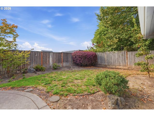 2415 N MAIN St, Newberg, OR 97132