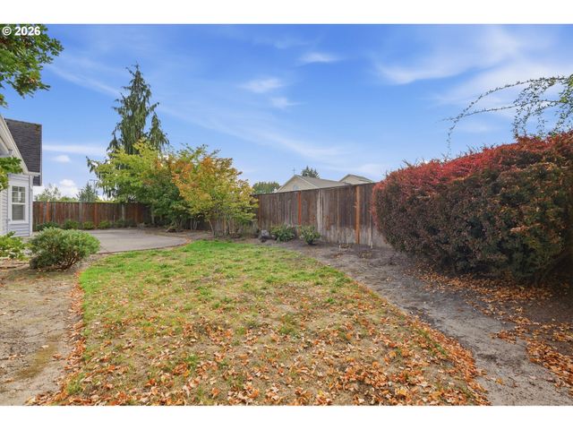 2415 N MAIN St, Newberg, OR 97132